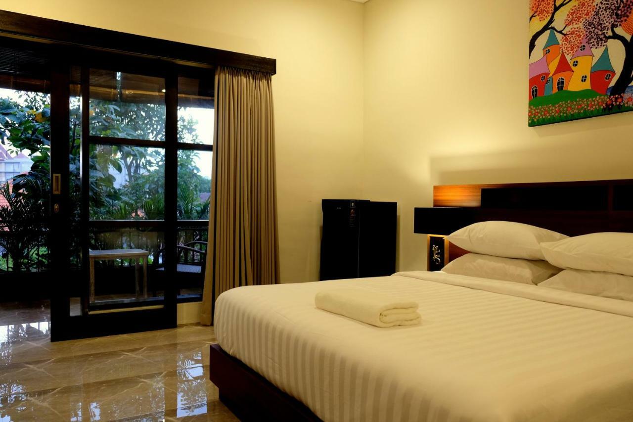 فندق The New Moon Seminyak المظهر الخارجي الصورة